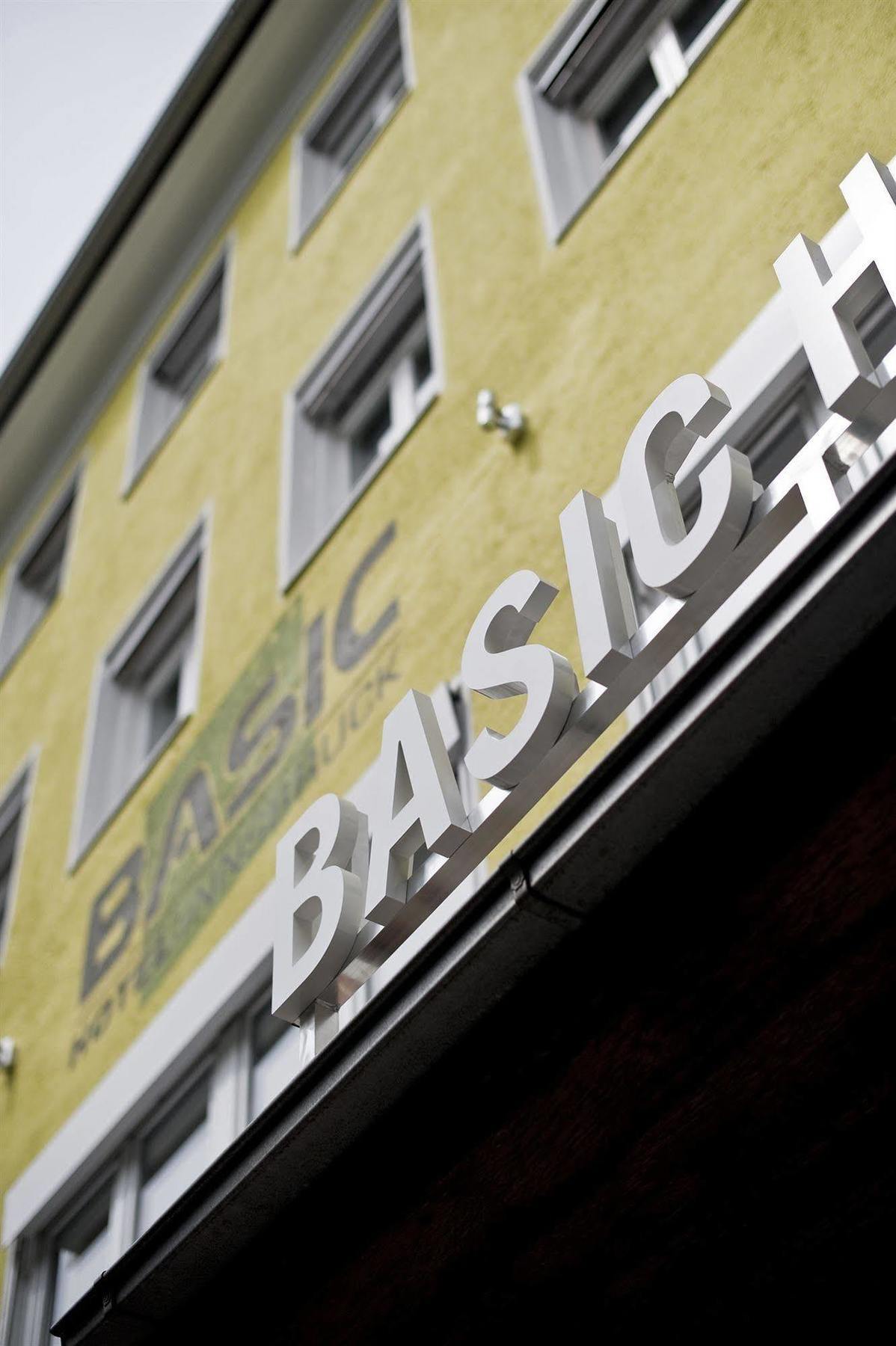 Basic Hotel Innsbruck Exteriör bild